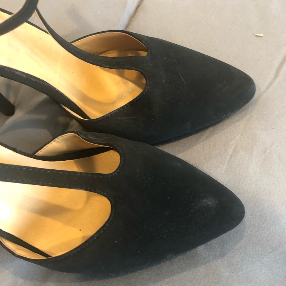 Heels - Picture 3 of 3